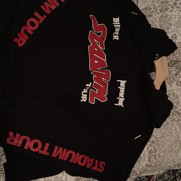 Sweater - Picture 1 of 1